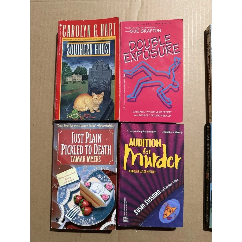 Lot‎ of 10 random murder mystery novel paperback books, various authors B8